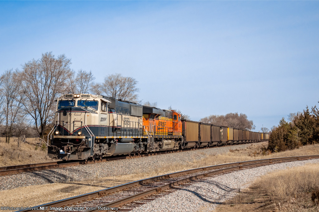 BNSF 9669 EAST